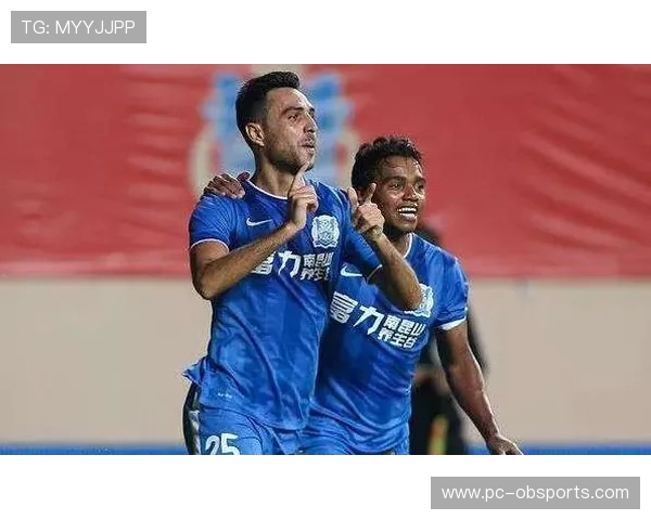 雷纳尔迪尼奥与扎哈维搭档回忆：富力传控体系黄金时代